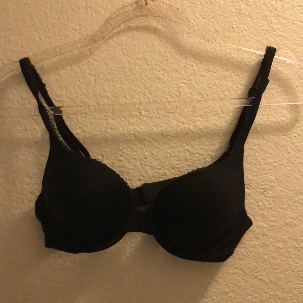 NWT Black body by Victoria perfect shape bra